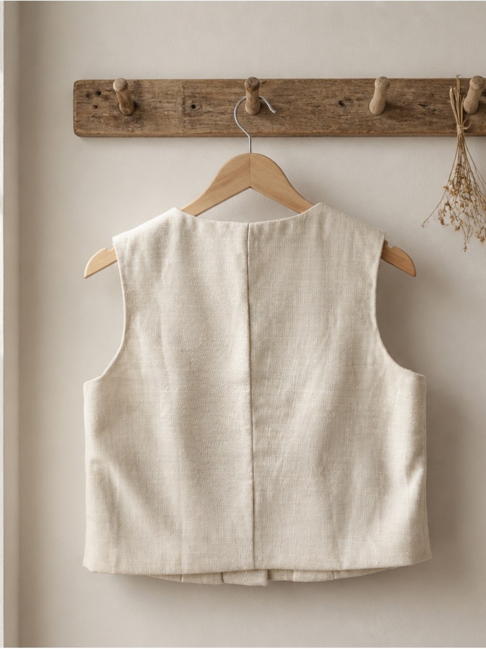 Cream Sleeveless Button-Up Vest with Patch Pockets - Picture 2 of 5